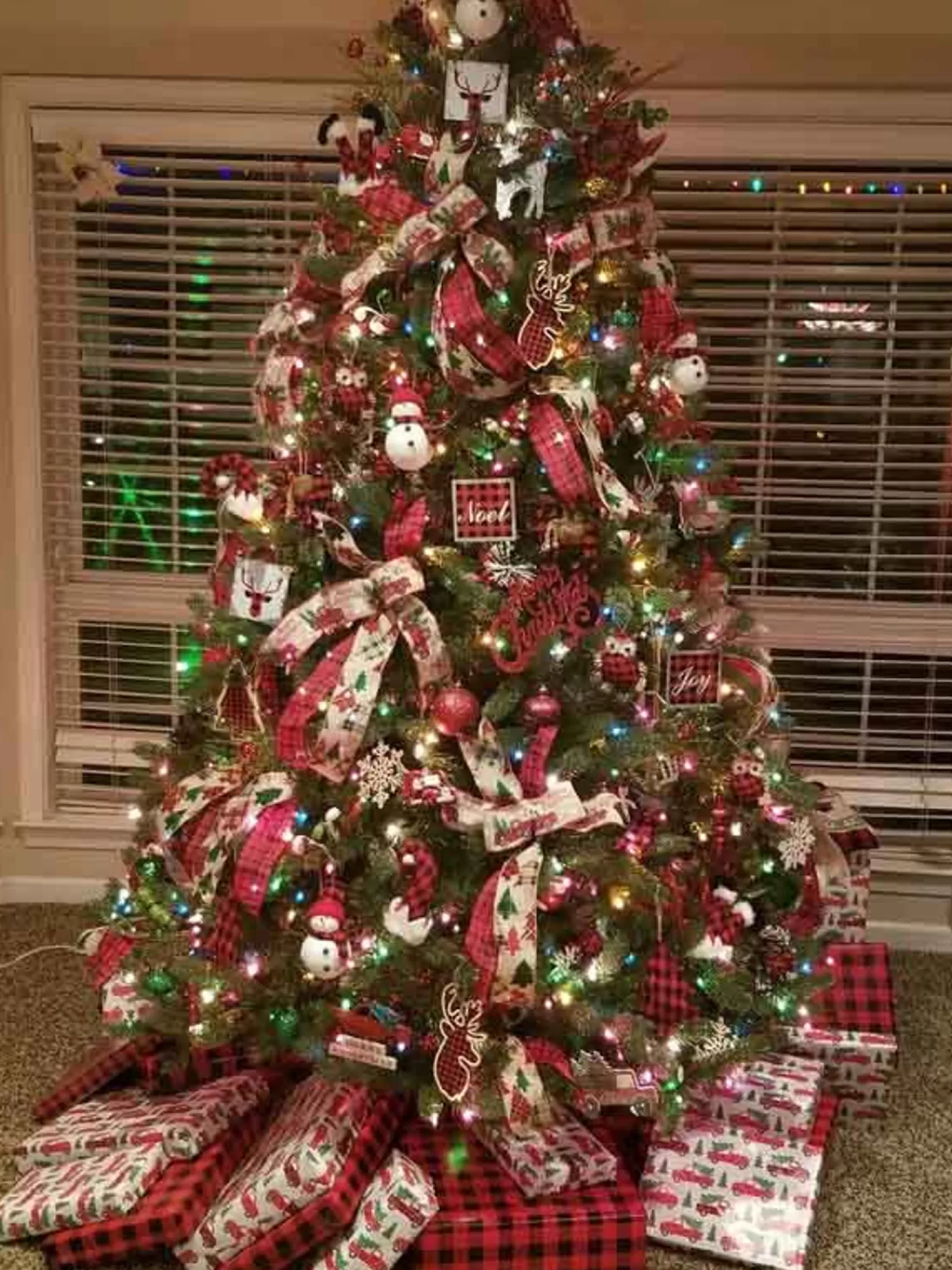Cheap Treetime 10' Waverly Spruce Tree - ColorChange LED