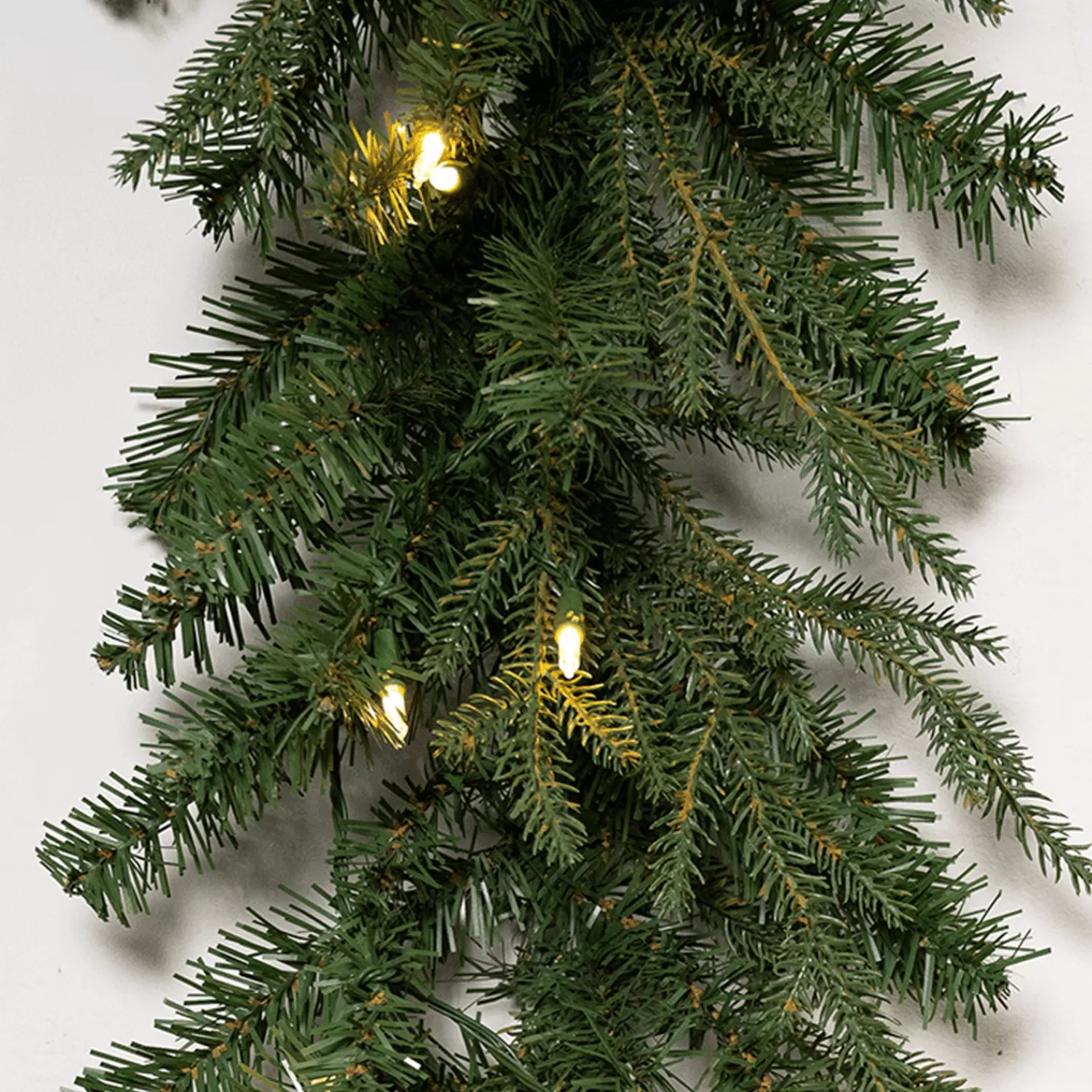 Cheap Treetime 18' X 14" Cumberland Fir Garland - Clear LED