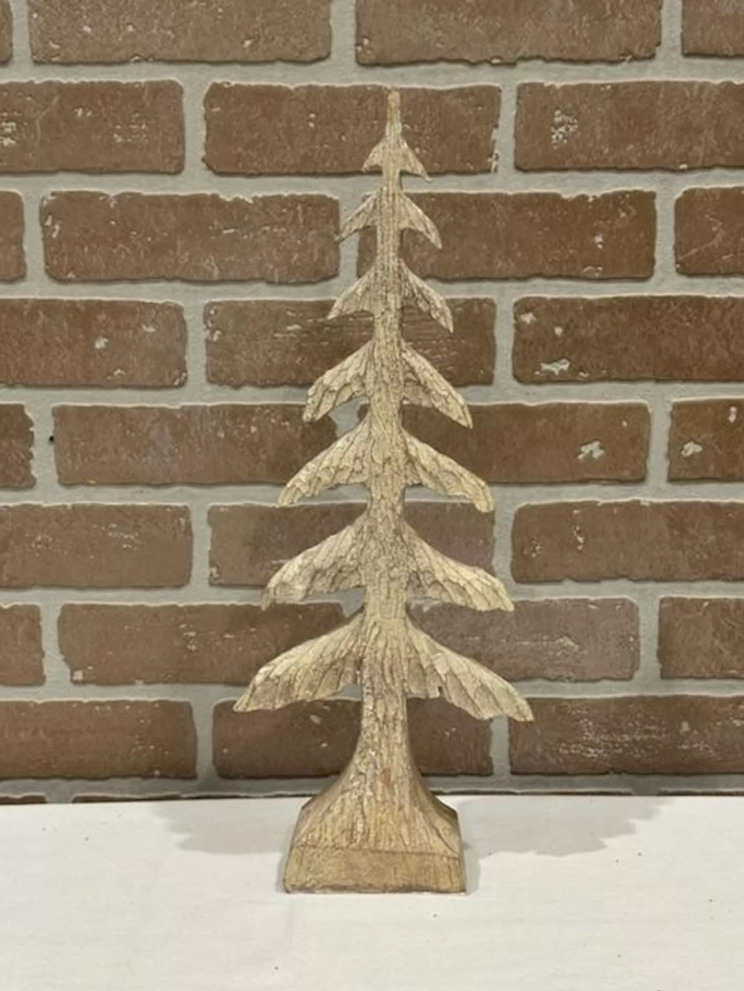 Outlet Treetime 19.5" Beige Faux Wood Resin Tree On Sq. Base