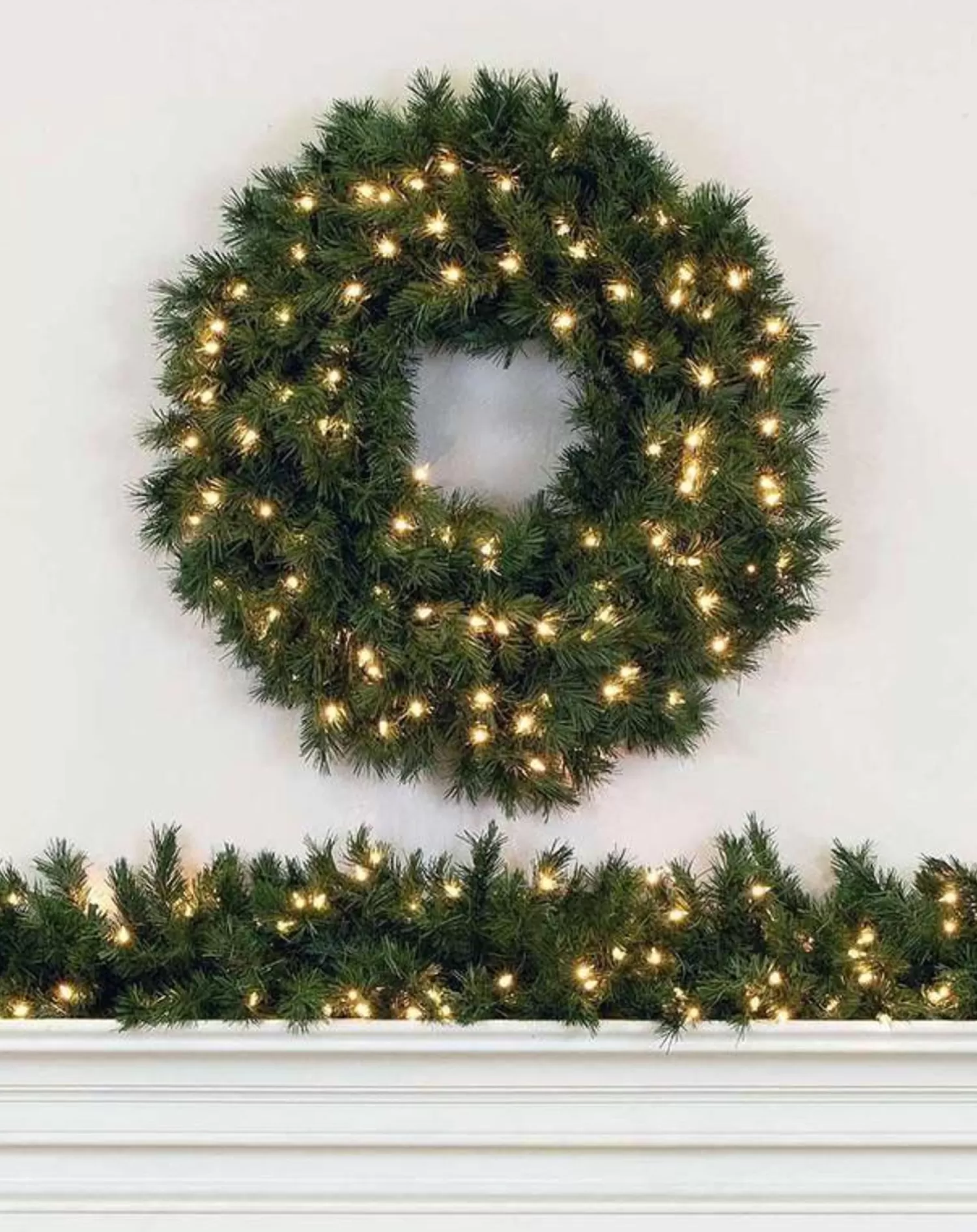 Outlet Treetime 30" Aspen Spruce Wreath Clear (Clearance)