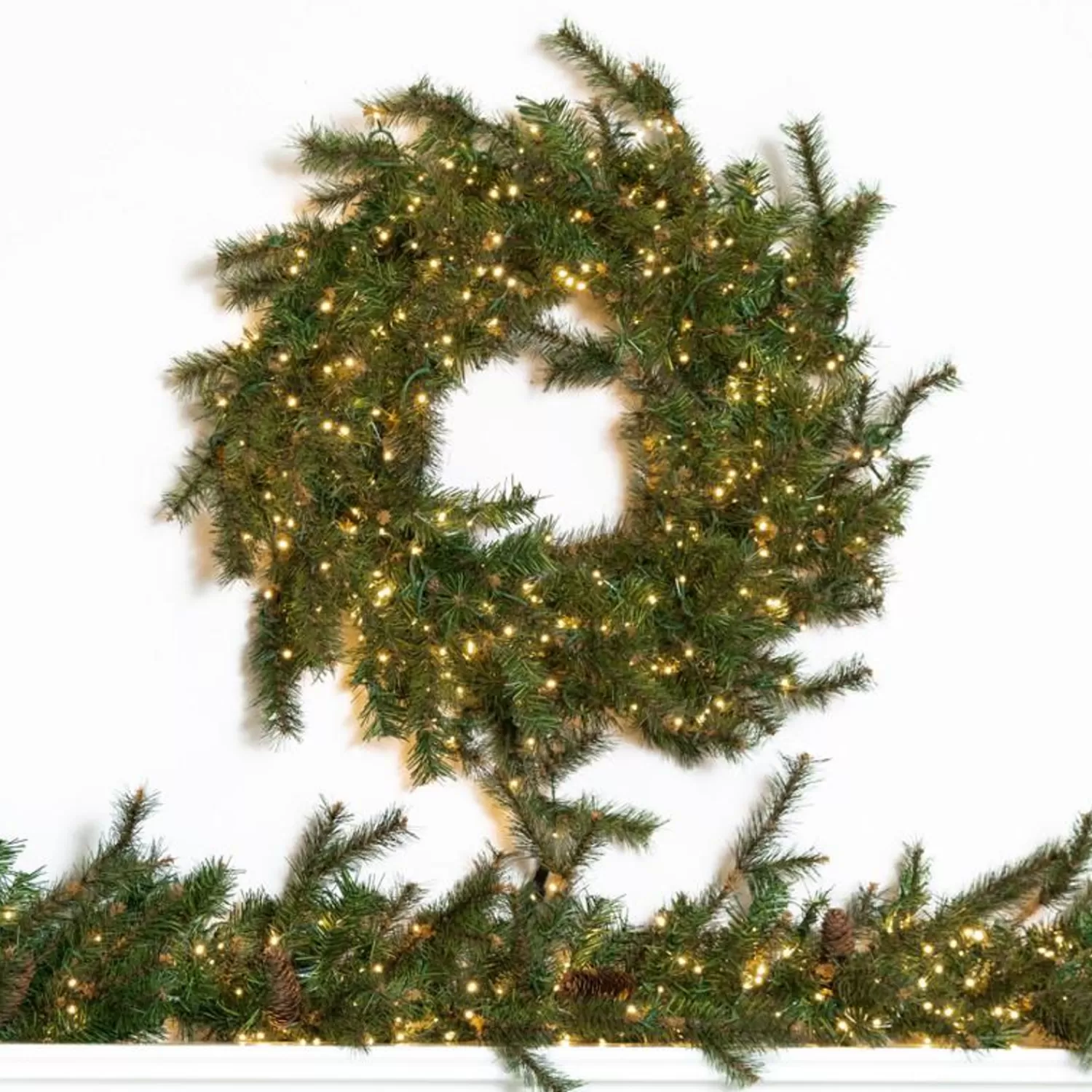 Store Treetime 32" Farmhouse Pine Wreath - Clear LED (Clearance)