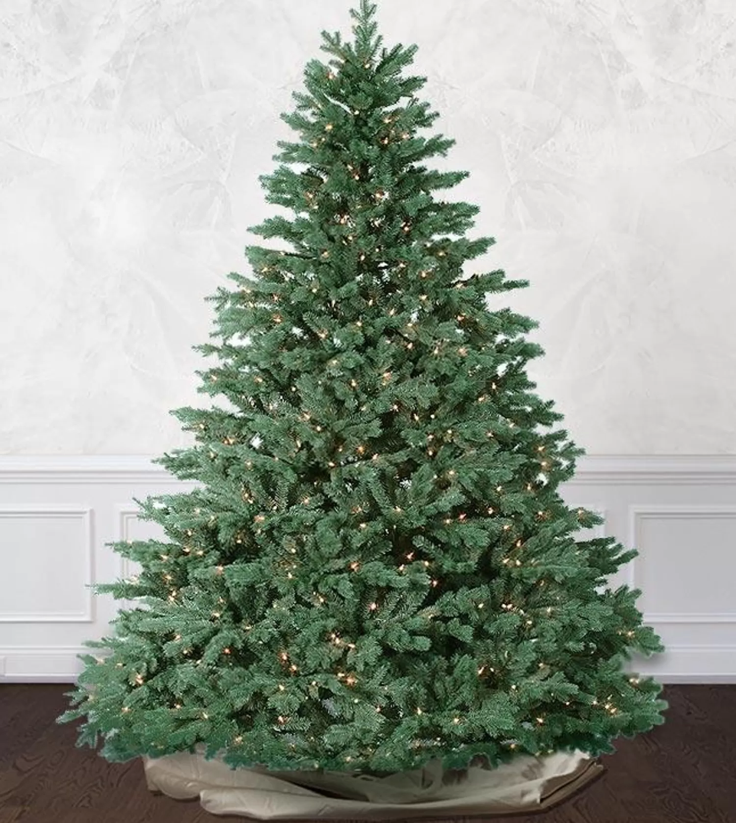 Clearance Treetime 7.5' Deluxe Emerald Vermont Tree; ColorChange LED