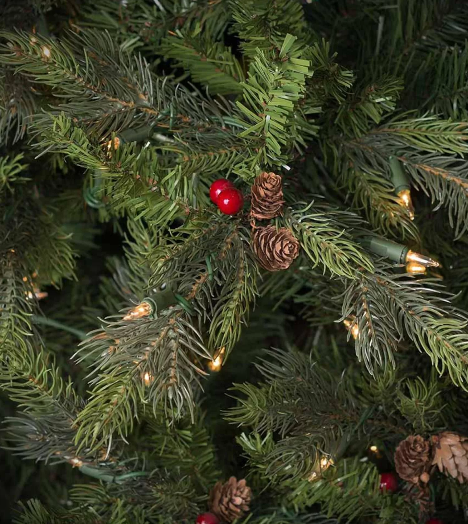 Store Treetime 7.5' Slim Santa Fe Tree - ColorChange LED