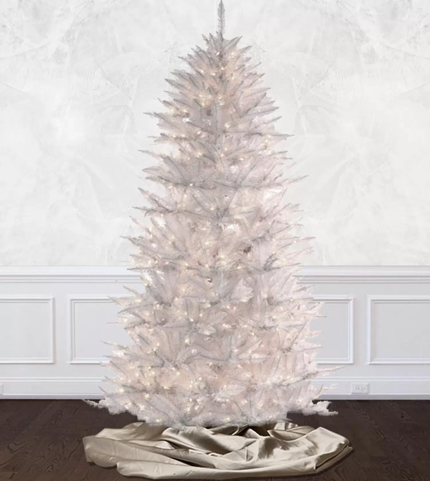 Clearance Treetime 7.5' White Spruce Tree - Clear