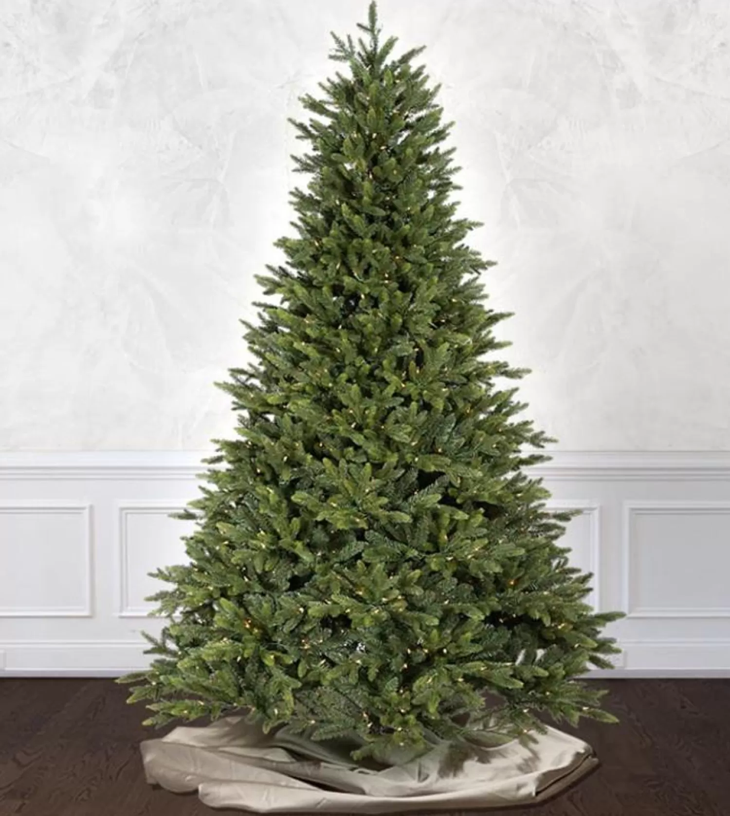 Hot Treetime 9' Flagstaff Fir Tree - ColorChange LED
