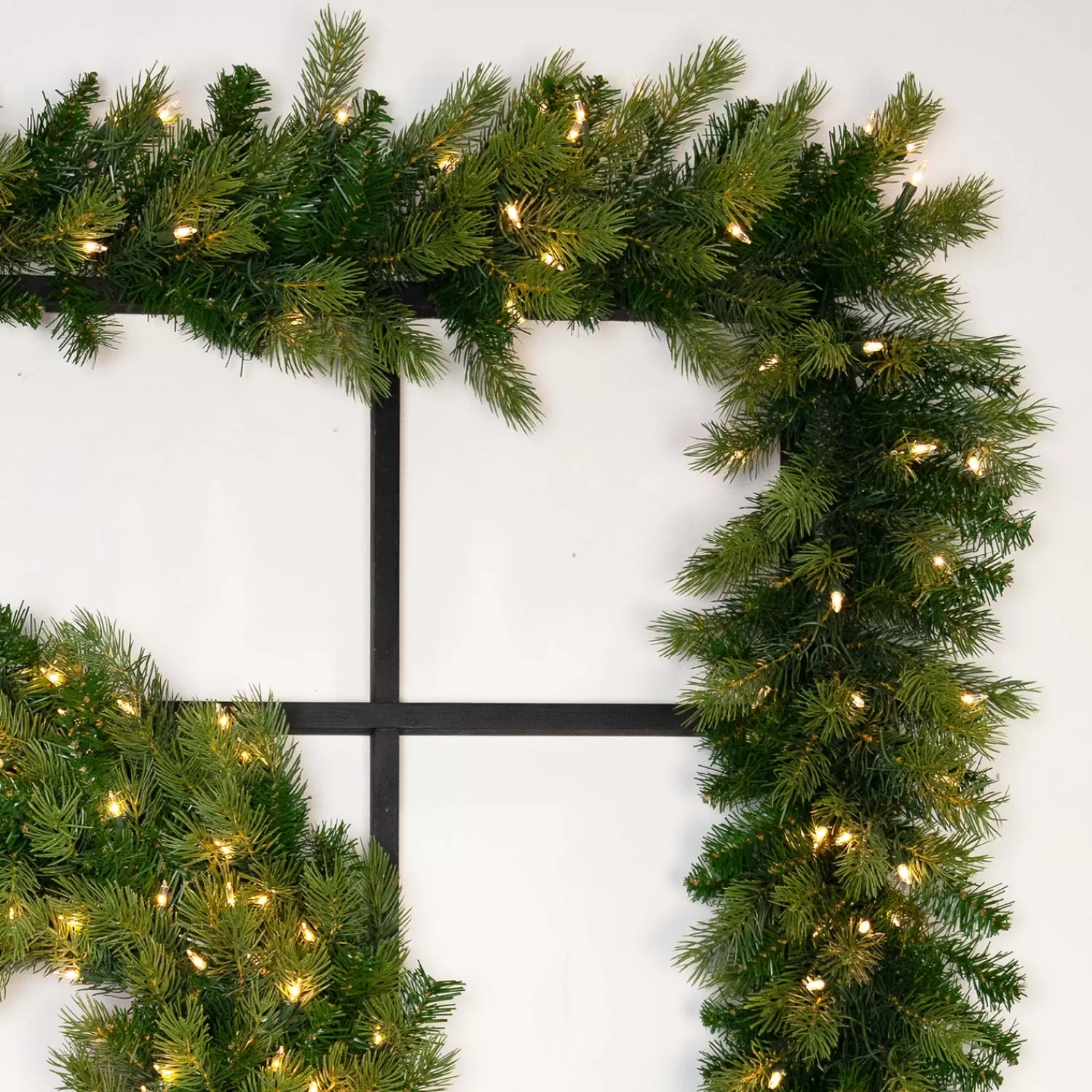 Sale Treetime 9' X 14" Annabelle Pine Garland - Clear LED