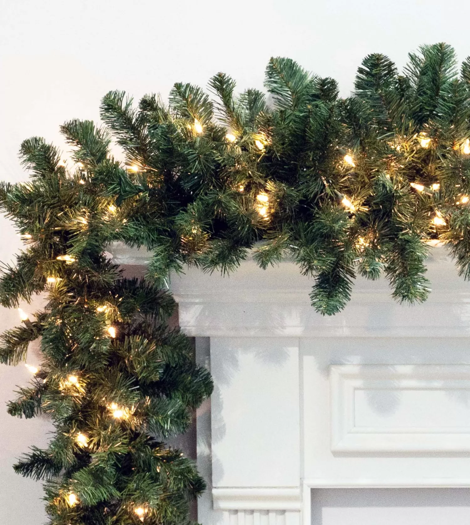 Flash Sale Treetime 9' X 14" Royal Fireside Garland - Clear LED