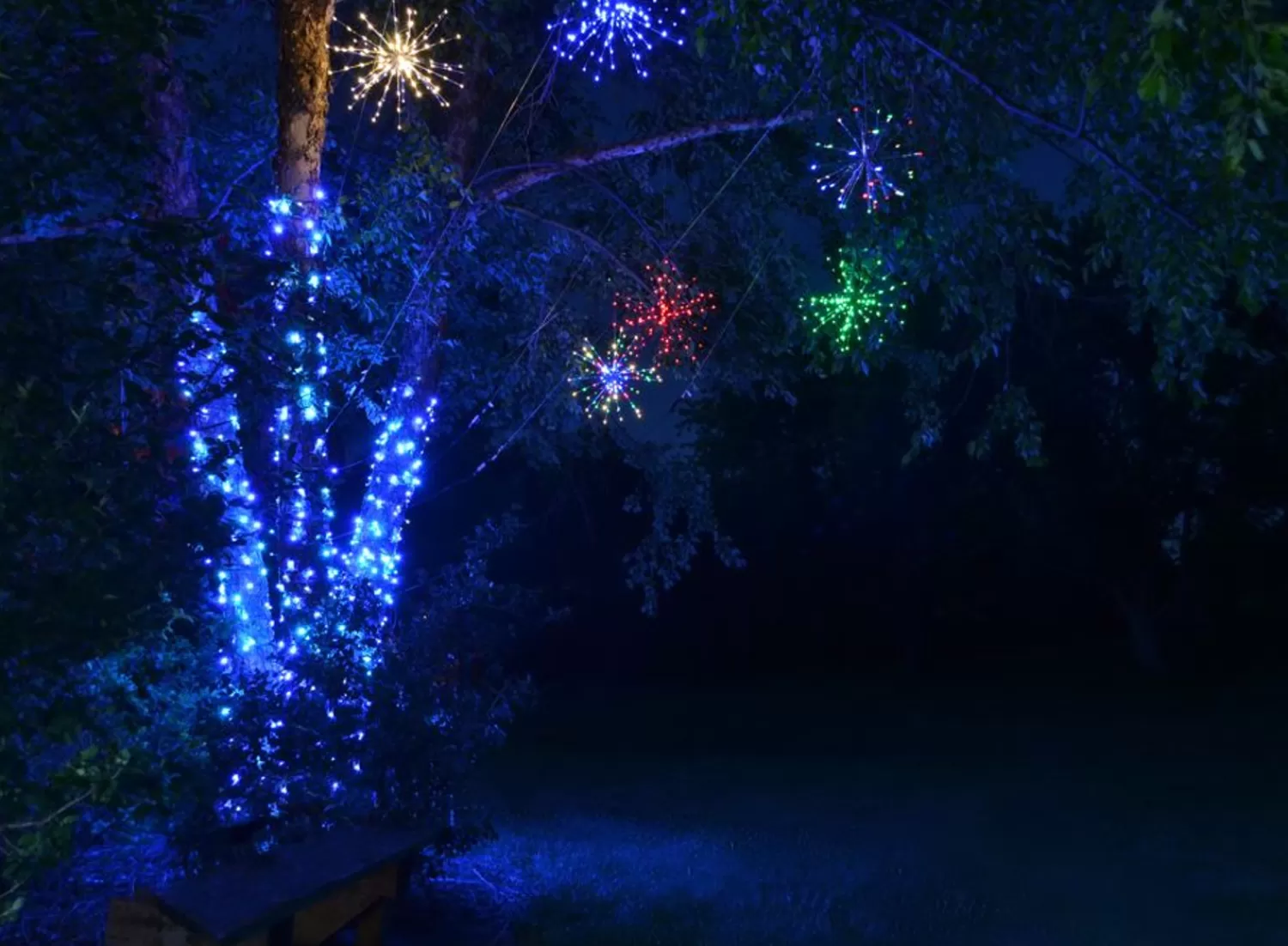 Shop Treetime LED 3D Blue On Blue Radiant Blast 16"