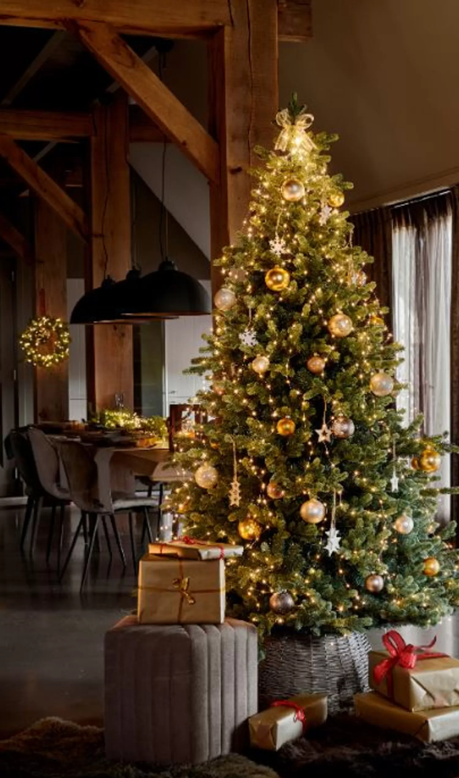 Clearance Treetime Micro LED Tree Bunch 7 Ft. Flashing Warm White Lights